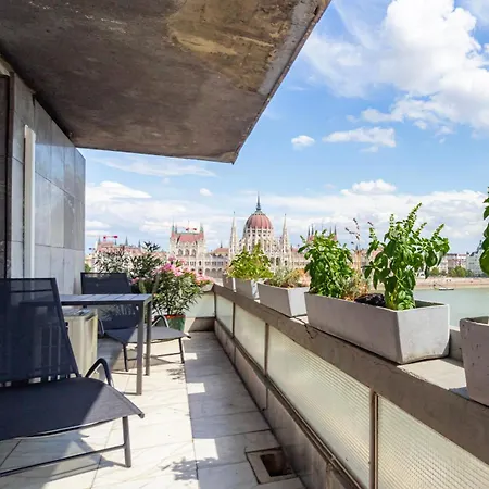 Breathtaking Panorama View 3br Balcony 아파트 *