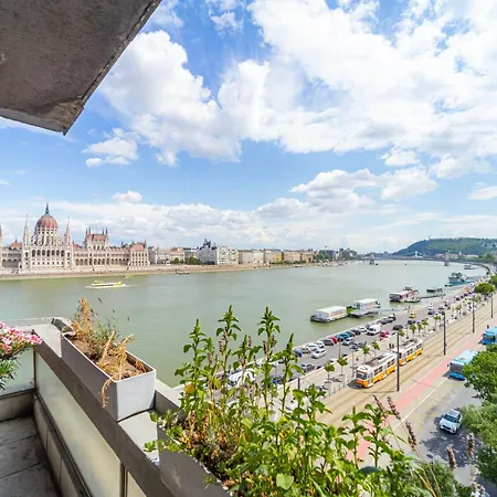 Апартаменты Breathtaking Panorama View 3br Balcony Будапешт