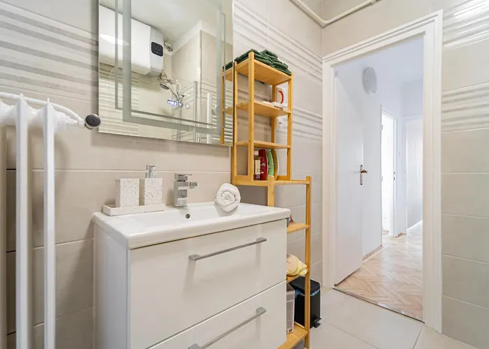 Breathtaking Panorama View 3br Balcony *