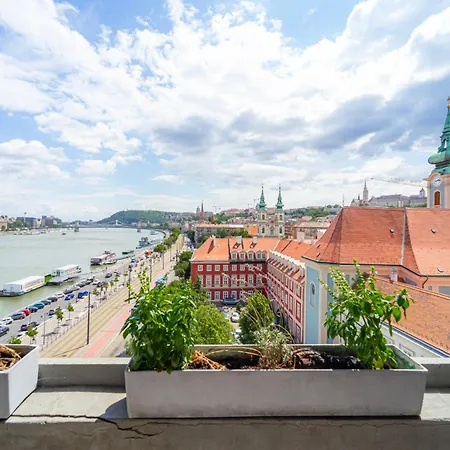 Breathtaking Panorama View 3br Balcony Appartement